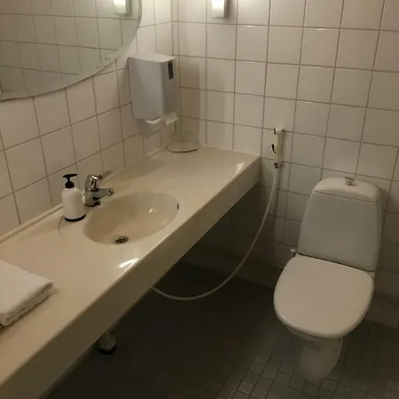 Yopuu Hotelli 3*